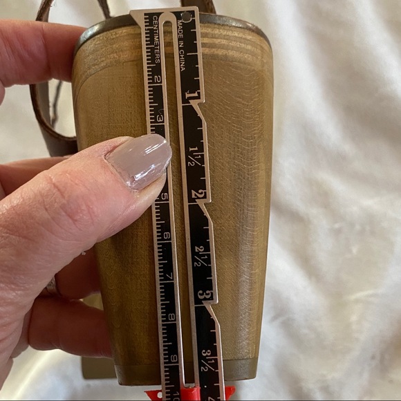 $15.00 
Le Chateau Boho Vintage Sandals - Picture 5 of 12